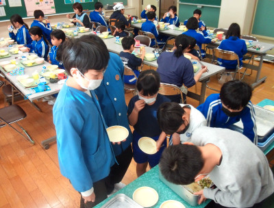 給食３