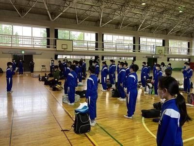 出発式を行いました。