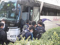 バスへの乗り込み