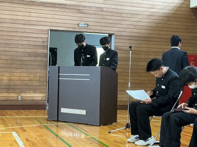 63DB965A-0A13-4E27-9F5A-458235984F7A