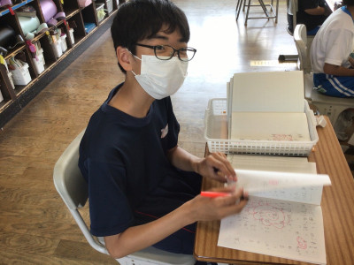 E6F1D17B-E660-4EAD-A8AB-6F75114E79C6