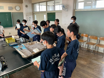 E81027CA-B714-4AC3-86F5-E6417C608125