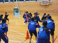 もう少し腰を低くして&hellip;