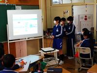 どの命令をどの順で実行させたのか発表しました。