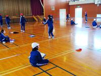 ベアになって励ましながら友達の回数を正確に数えました。