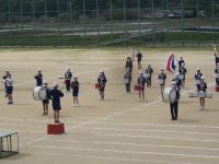 ドラムマーチで入場