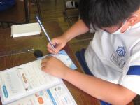 これからの自分の夢・目標を書いています これからの自分の夢・目標を書いています