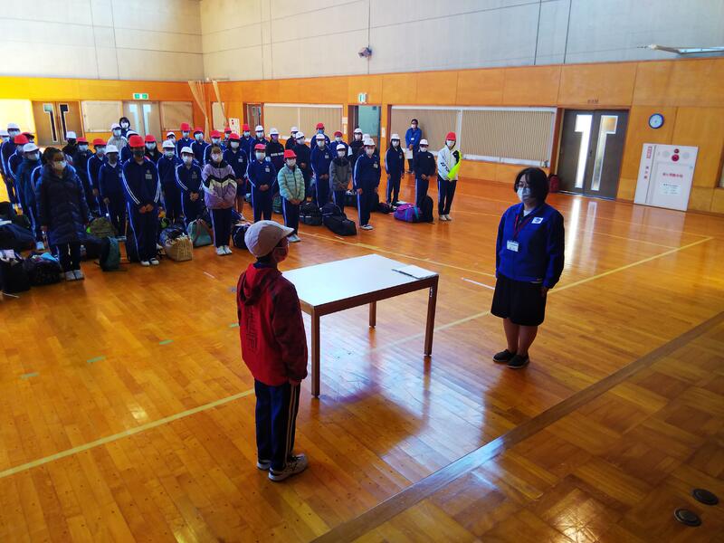 代表児童の誓いのあいさつ。