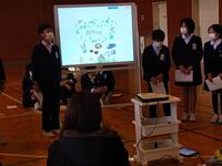 スライドを使いながらの発表です。