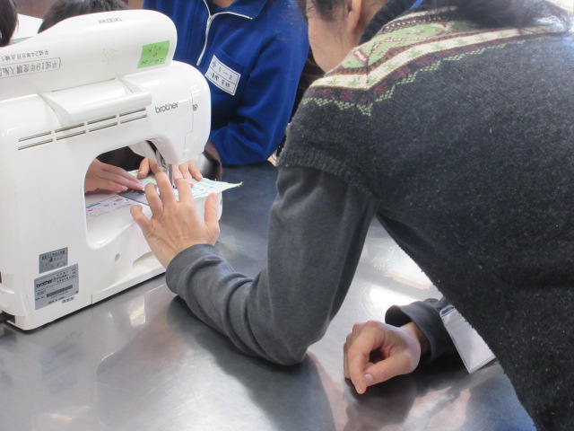 ミシン指導ボランティア(５年生)
