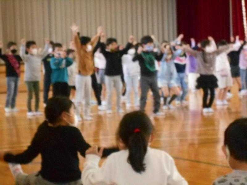 ダンス「パプリカ」