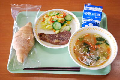 福島牛ステーキはやわらかで美味しかったです。