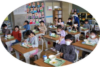 クロワッサンもステーキもペロリ（１年生）