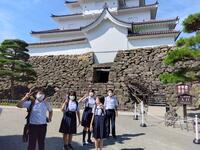 鶴ヶ城は大きいね。